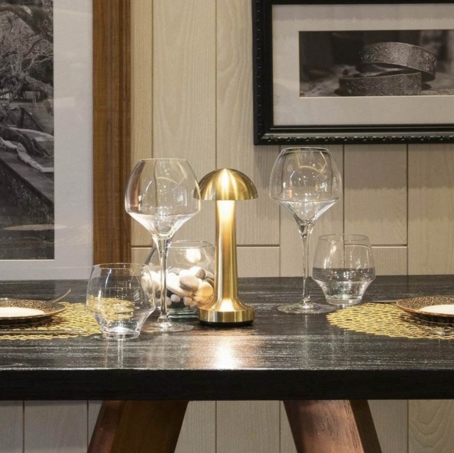 Cosenza Dokunmatik Dim Edilebilir Şarjlı Masa Lambası